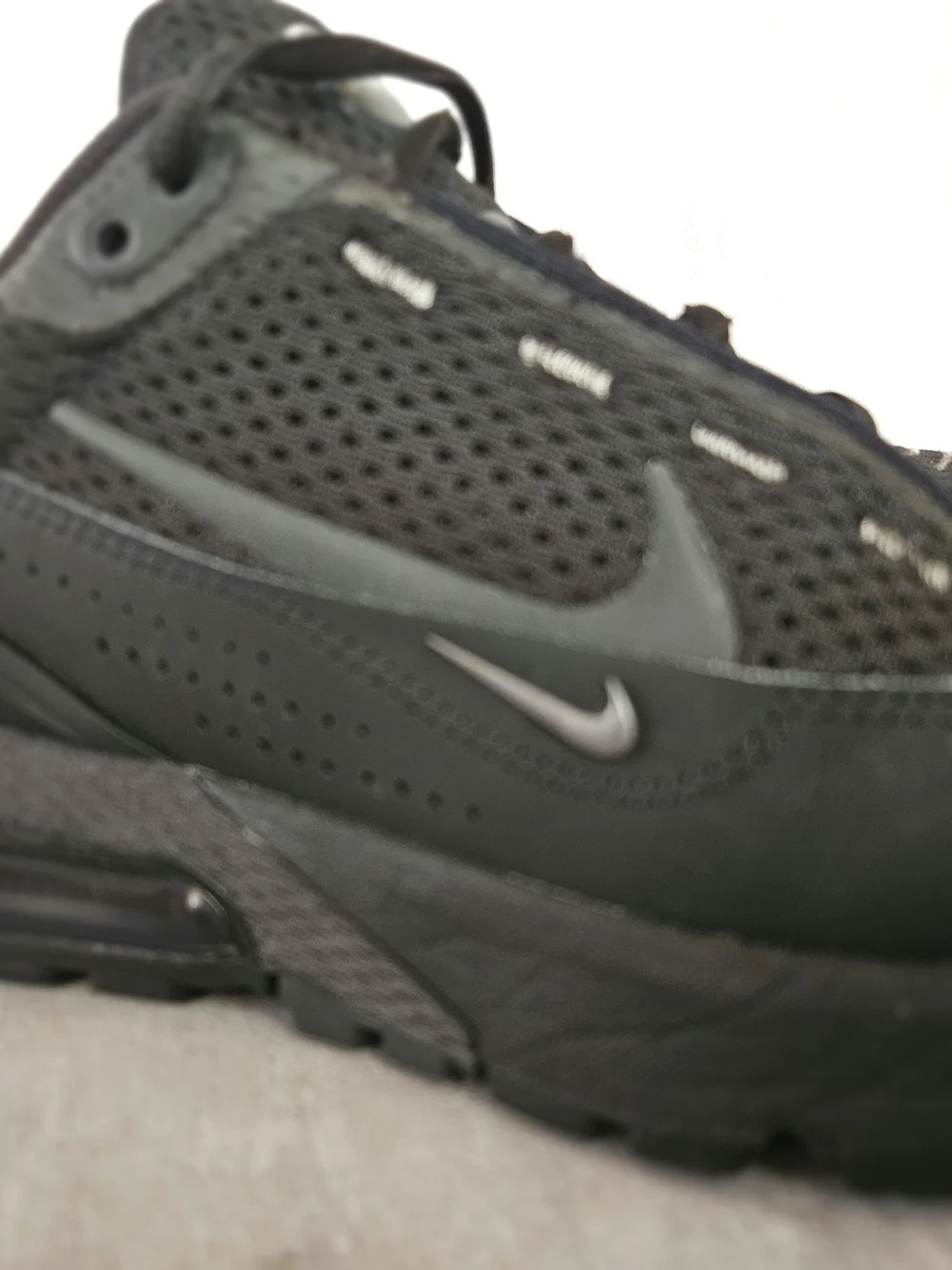 Nike Air Max Pulse 'Triple Black' Everyday Athleisure Shoes | Women Size 8.5